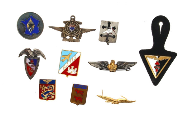 Lot de 10 insignes armée de l'air frança