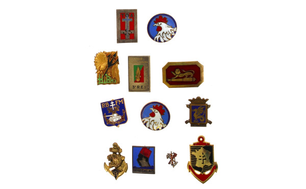 11 insignes militaires français