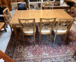 Table et 7 chaises dossier à croisillons
