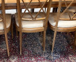Table et 7 chaises dossier à croisillons