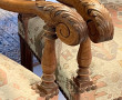 Paire de fauteuils en bois naturel sculp