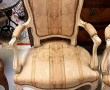 Paire de fauteuils cabriolets style Loui
