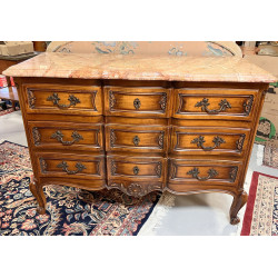 Commode de style Louis XV en bois nature
