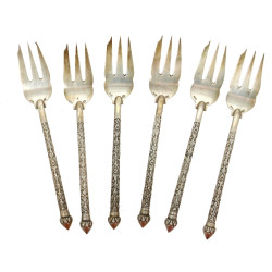 6 fourchettes en argent 800ème, travail 