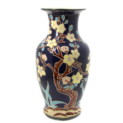 Vase balustre en céramique chinoise à dé