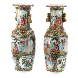 CHINE Décor Canton - Paire de vases en p