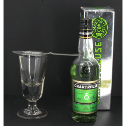 Verre et cuillère à absinthe : on y join