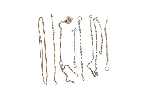 Lot de 7 chaînes de montre en métal dont