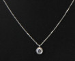 Collier en or gris 375ème et oxyde blanc