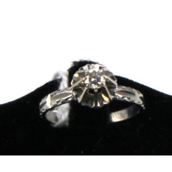 Bague solitaire diamant 0,25 ct env. en 