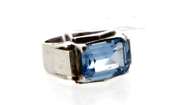 Bague ART DECO en argent sertie d'une pi