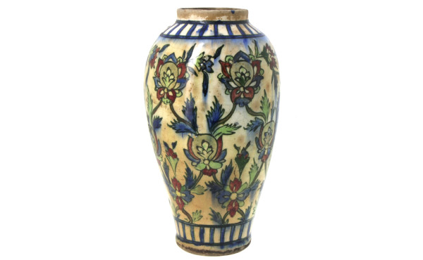 Vase en céramique dans le goût d'IZNIK, 