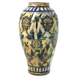 Vase en céramique dans le goût d'IZNIK, 