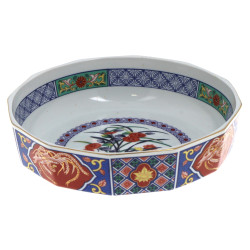 Coupe en porcelaine du Japon décor flora