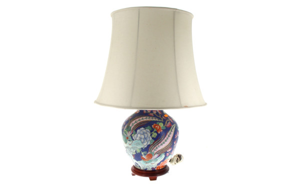 Vase en porcelaine de Chine monté en lam