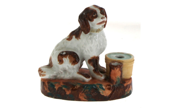 Encrier fin XIXème en porcelaine en form