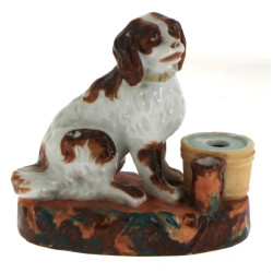 Encrier fin XIXème en porcelaine en form