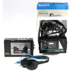 Lot de 2 walk-man de marques SONY et Pan