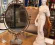 Miroir pivotant, H 57 cm et sujet "Femme