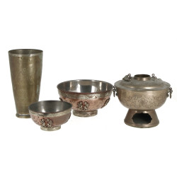 ASIE - 2 bols en cuivre étamés décors d'