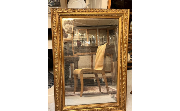 Miroir rectangulaire ancien en bois et s