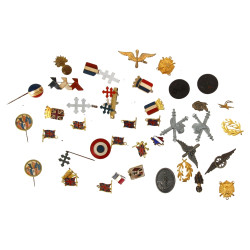 MILITARIA - Lot ancien de divers insigne