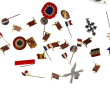 MILITARIA - Lot de divers insignes d'épo