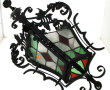 Lanterne en fer forgé et verres de coule