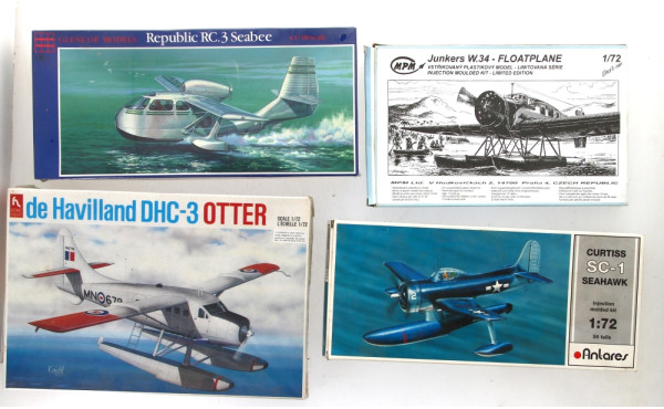 4 maquettes d'hydravions vintages 1/72 e