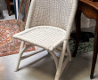 5 chaises en rotin blanc, petites usures