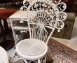 Ensemble de petits mobiliers blancs en r