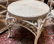 Ensemble de petits mobiliers blancs en r