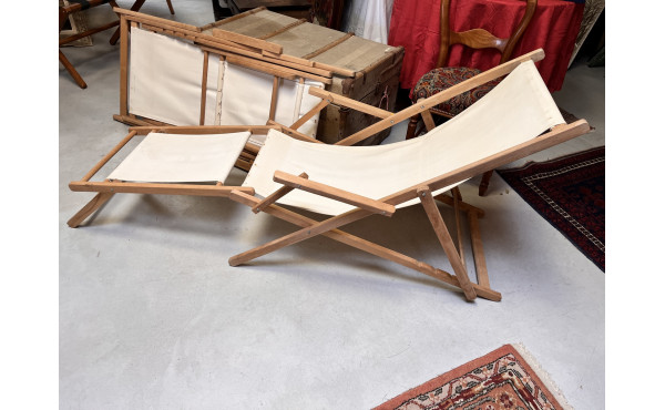 Paire de chiliennes en bois clair et toi