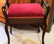 Fauteuil style Voltaire recouvert d'un t