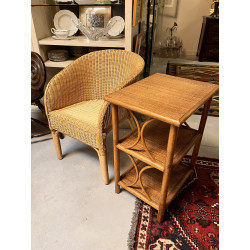 Fauteuil en rotin : on y joint un petit 