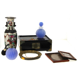 Lot comprenant un coffret à bijoux asiat