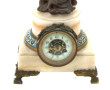 Pendule circa 1900 en onyx, émaux cloiso