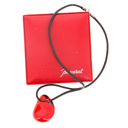 BACCARAT - Pendentif en forme de galet e
