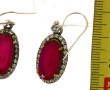 Paire de BO pendantes serties chacune d'