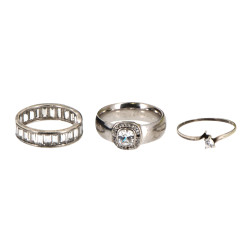 Lot de 3 bagues en argent 925ème et stra