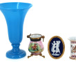 Médaillon ancien en porcelaine décor fem