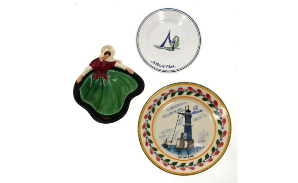 HB QUIMPER - Assiette en faïence polychr