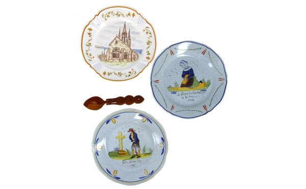 HB HENRIOT Quimper France - Assiette à b