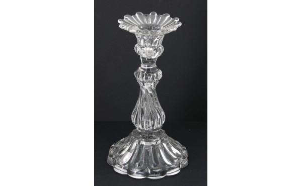 Flambeau ancien en verre moulé, décor cô