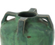 Vase ancien en verre moucheté dans le go