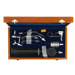 Matériel d'oto-rhino en coffret bois, Ré
