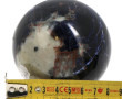 Sphère en soldalite polie dans les tons 