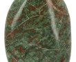 Forme libre en calcite verte polie inclu