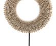 Collier pectoral en cauris dans l'espri