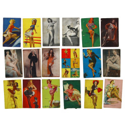 PIN-UP - Lot de 18 cartes sur carton, 13